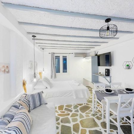 Endless Blue From Syros - Megas Gialos Resort - Suite 1 Екстер'єр фото