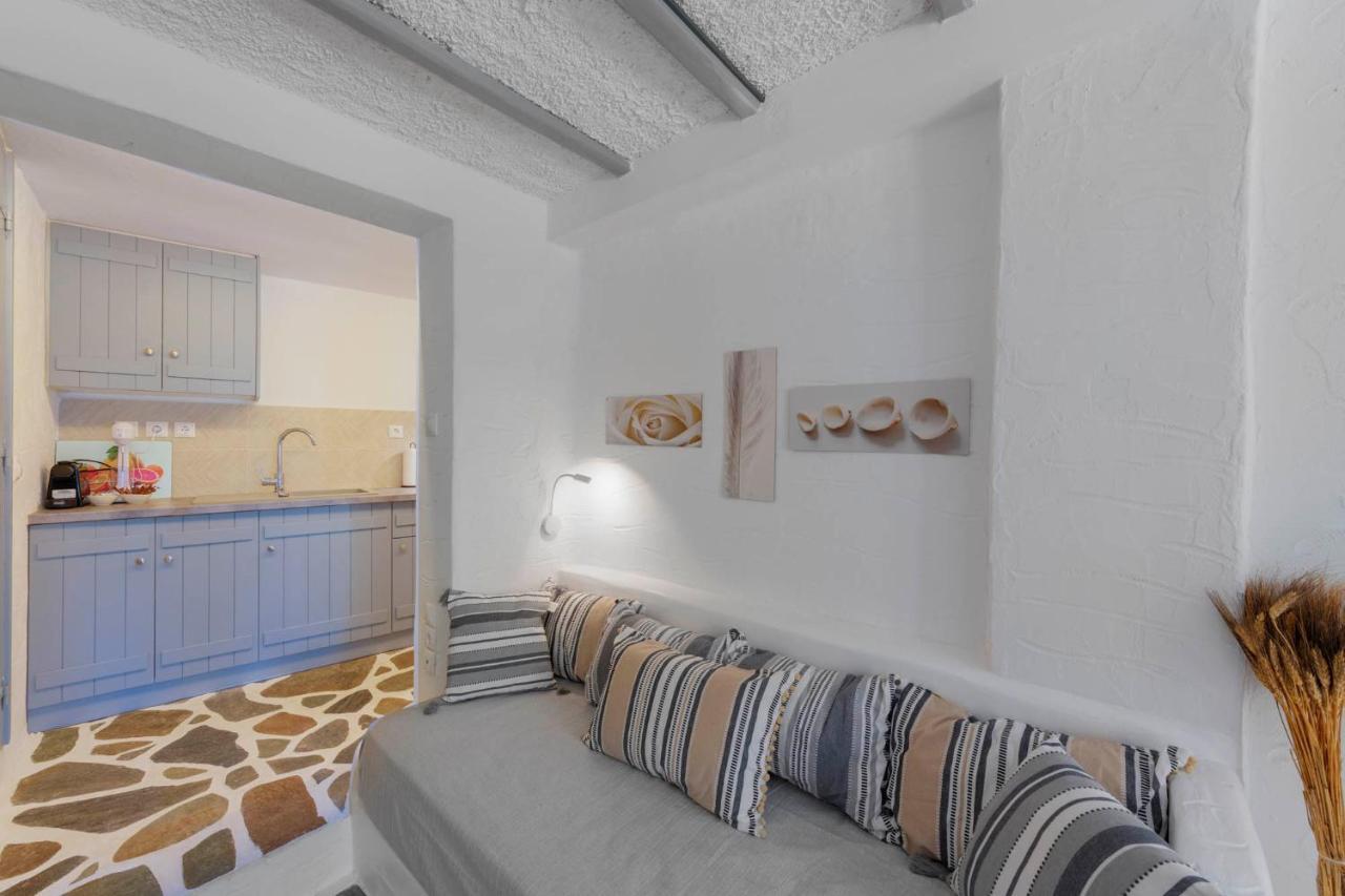 Endless Blue From Syros - Megas Gialos Resort - Suite 1 Екстер'єр фото