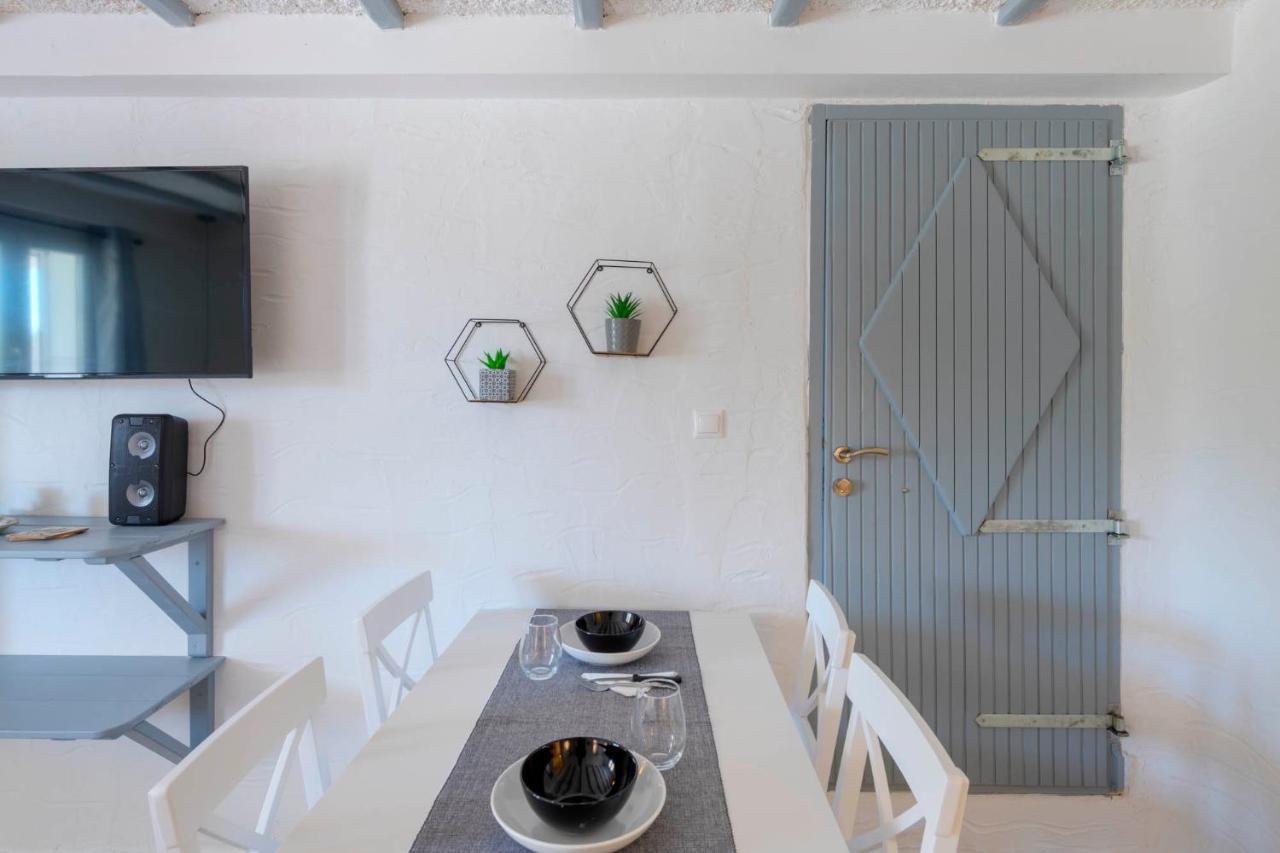 Endless Blue From Syros - Megas Gialos Resort - Suite 1 Екстер'єр фото