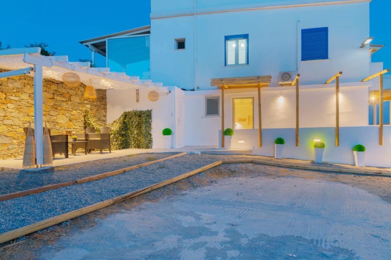 Endless Blue From Syros - Megas Gialos Resort - Suite 1 Екстер'єр фото